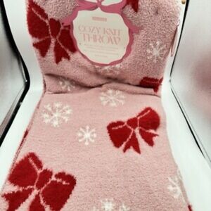 Cupcakes & Cashmere Pink and Red Cozy Knit Throw